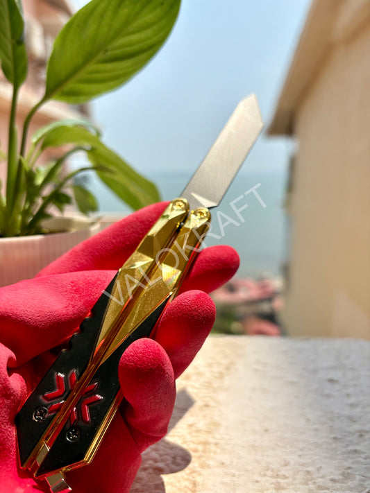 [21 CM] [Regular] Champions 2022 Butterfly Knife Full Metal Replica from FPS game Valo (Comes with Leather Pouch)