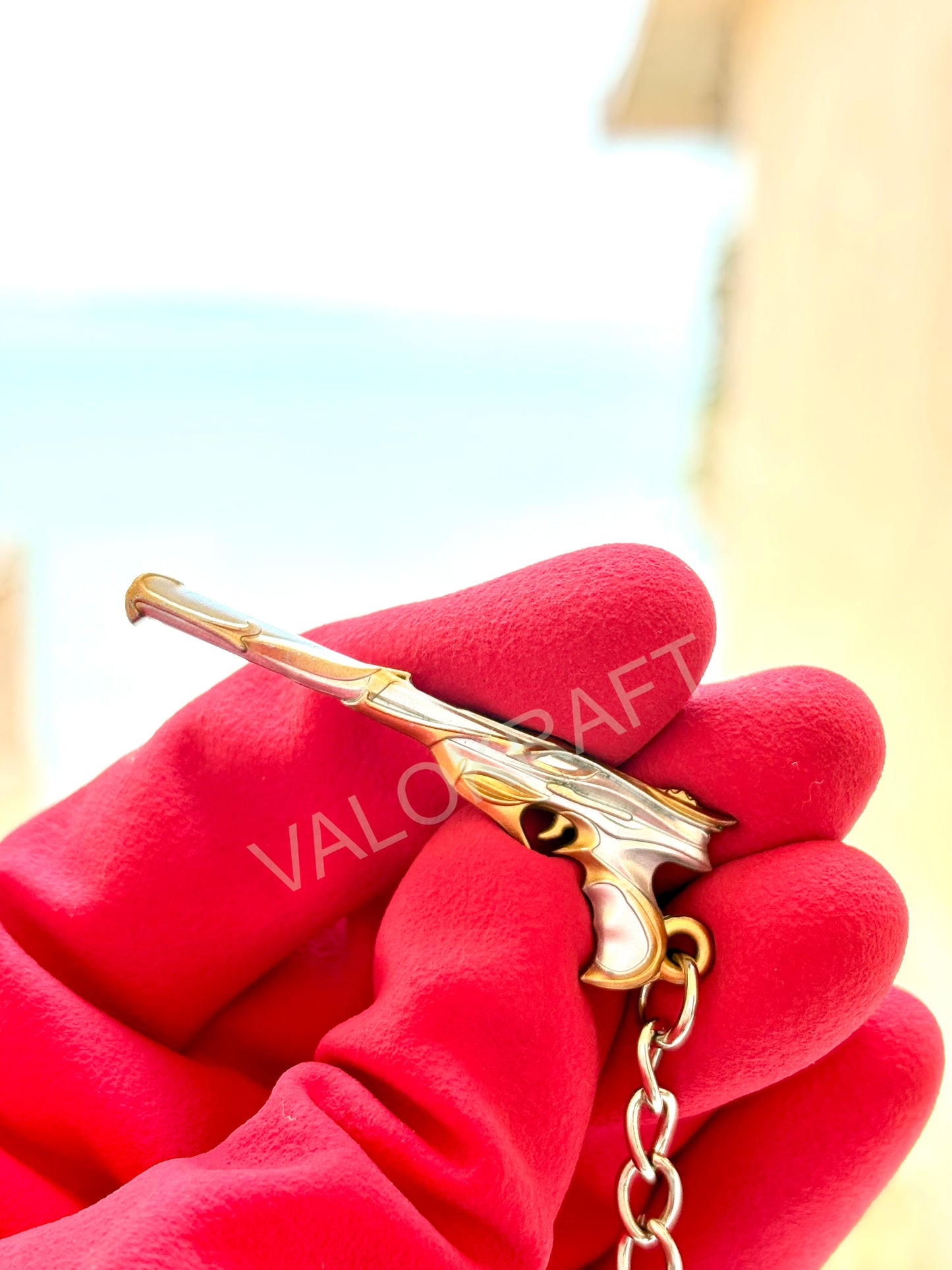 [5 CM] Sovereign Ghost Miniature Full Metal Keychain with Ring Replica from the FPS game Valo